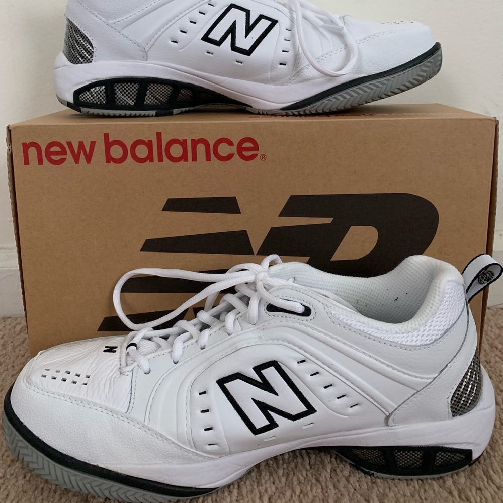 Tennis shoe New Balance 803